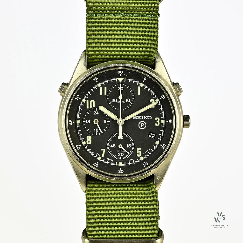 Men's Military Watches for Independence Day-Seiko 6645 Gen 2 - Military Issued Pilots Watch with Broad Arrow - 1997