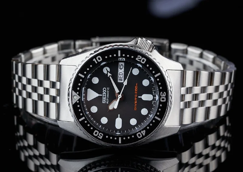 Men's Seiko Hybrid Watches-Z199 Bracelet (Seiko SKX013)