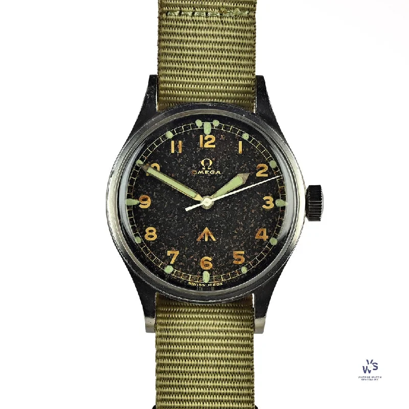 Men's Military Watches with UV Sensor-Omega Military - RAF 6B/542 - Rare Radium Dial Thin Arrow - 1953 - Caseback 6645 101000