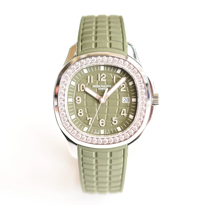 Men's Patek Philippe Watches for Business Meetings-Aquanaut "Luce" 5267 (2021)