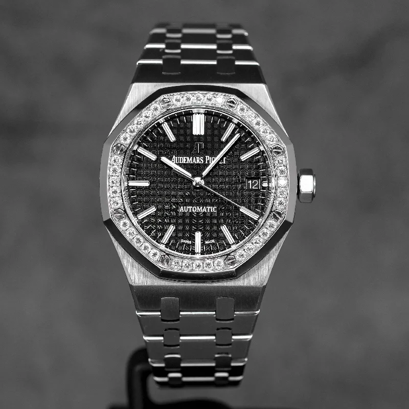 Men's Audemars Piguet Elegant Style Watches-ROYAL OAK 37MM 15451 BLACK DIAL DIAMOND BEZEL (2015)