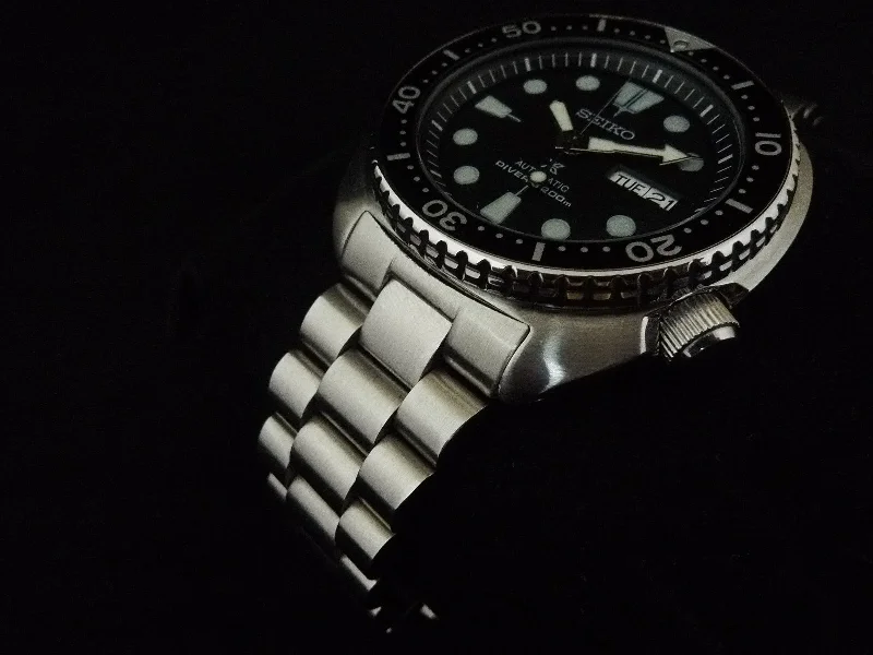 Men's Seiko Engraved Design Watches-Lincoln Bracelet (Seiko 6309/SRP)