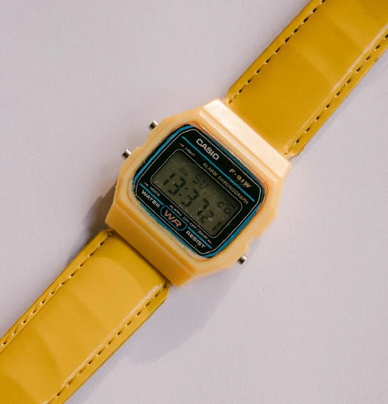 Women's Pilot Watches with Classic Design-Yellow F-91W Casio Watch Retro Version | Vintage Alarm Chrono Watch Women's Pilot Watches with Classic Design-Yellow F-91W Casio Watch Retro Version | Vintage Alarm Chrono Watch