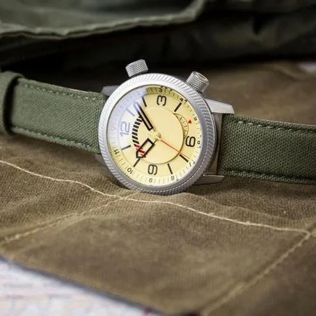 Women's Military Watches for Technological Innovation-Draken Kalahari Limited Edition (Sand Dial, Silver Case)