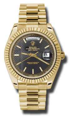 How to clean Rolex Cerachrom bezel on men's watches -Rolex - Day-Date 40 Yellow Gold