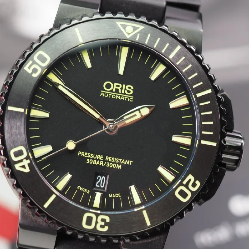 Women's Rolex Smart Design Watches-Oris Aquis Date (2015)