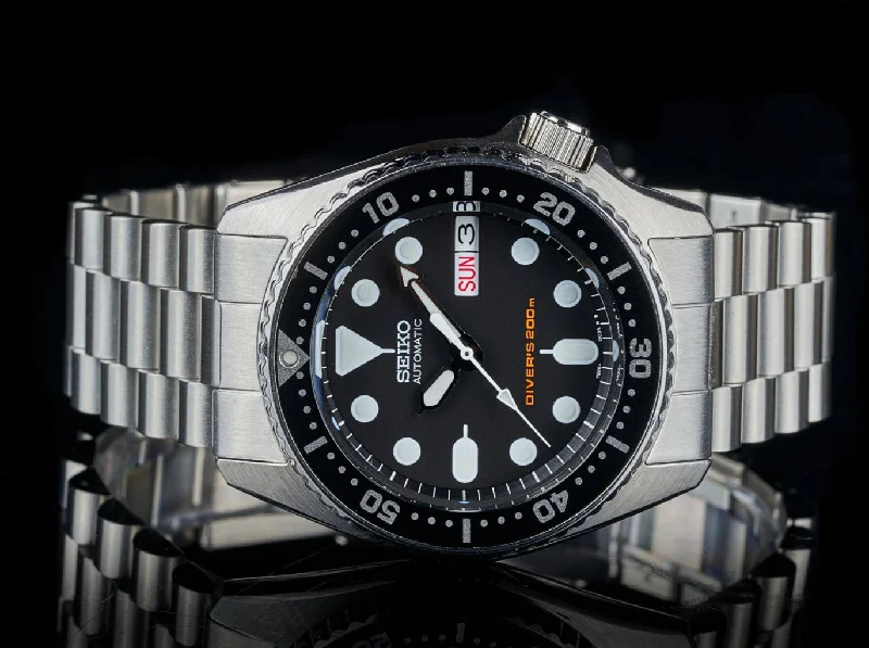 Men's Seiko Occasional Design Watches-CLEARANCE Lincoln Bracelet (Seiko SKX013)