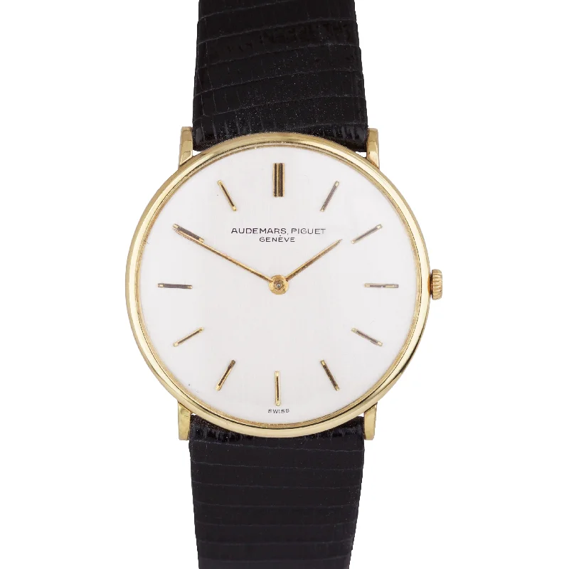 Women's Audemars Piguet Engraved Style Watches-VIntage Audemars Piguet 18K Yellow Gold 31mm ULTRA THIN Mechanical Dress Watch