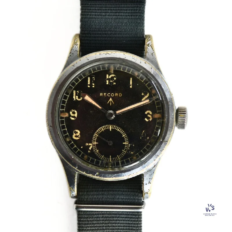 Men's Military Watches with Threat Detection-Record - WWII - British Military Issued - 'Dirty Dozen' - Wristwatch - 1944