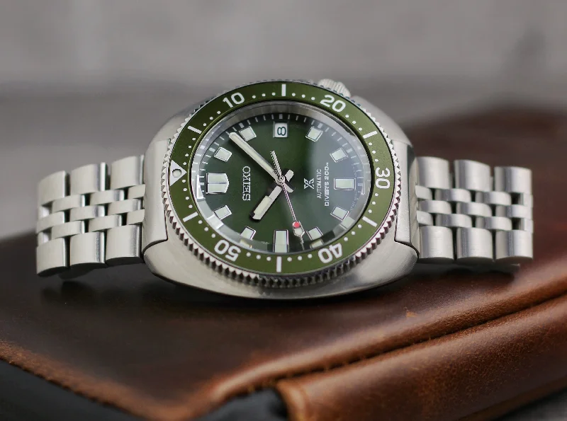 Men's Seiko Rectangular Case Watches-z199 Bracelet (Seiko SPB15x "Willard")