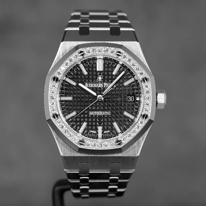 Men's Audemars Piguet Cushion Case Watches-ROYAL OAK 37MM 15451 BLACK DIAL DIAMOND BEZEL (2021)