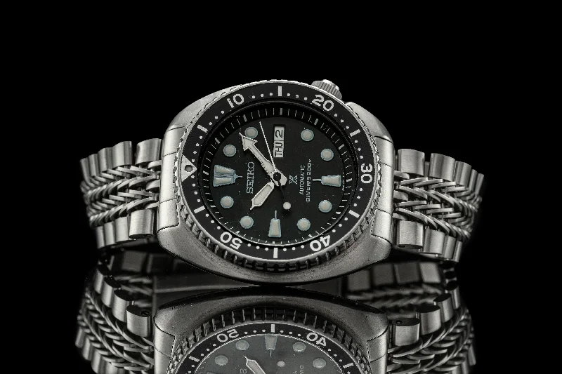 Men's Seiko High-End Design Watches-Razor-Wire 2.0 Bracelet (Seiko SRP)