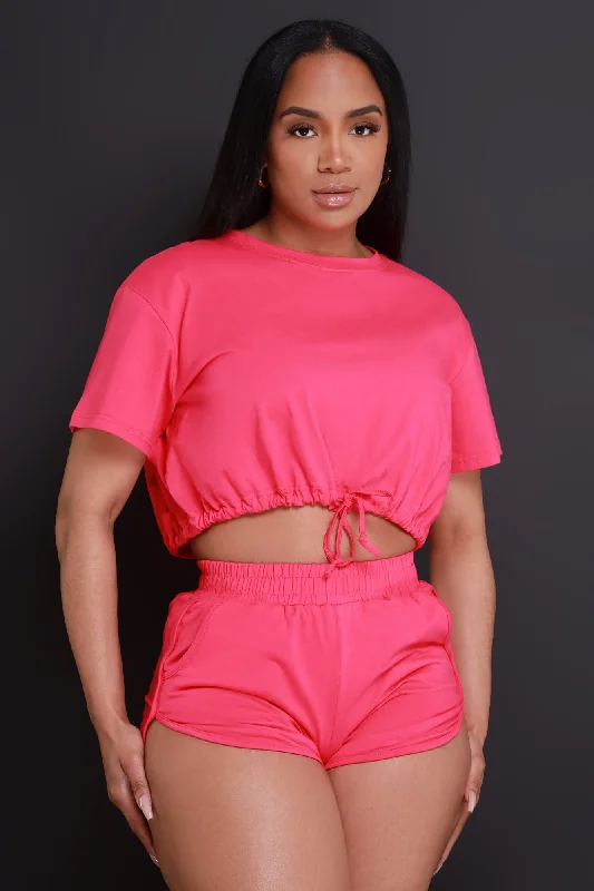 high-notes-cropped-shorts-set-fuchsia