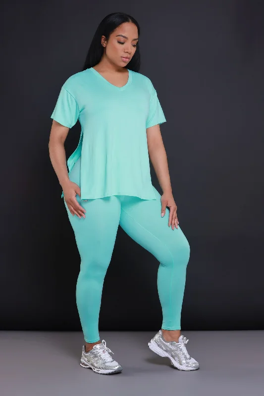 open-mind-side-slit-short-sleeve-legging-set-turquoise-blue