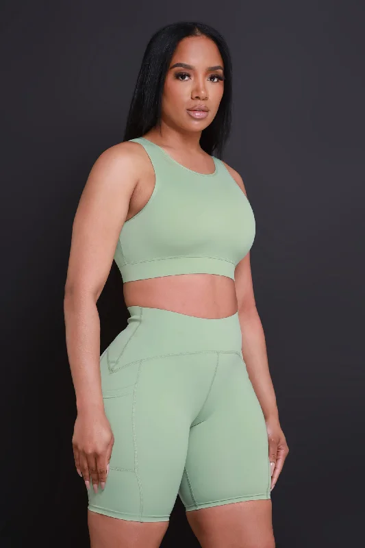 tone-up-cropped-biker-short-set-pistachio