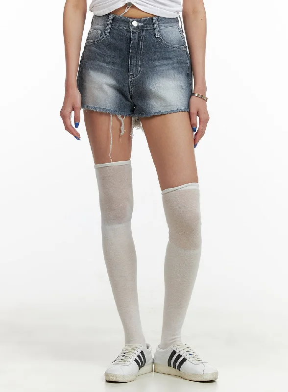 Destroyed Hem Denim Shorts CY431