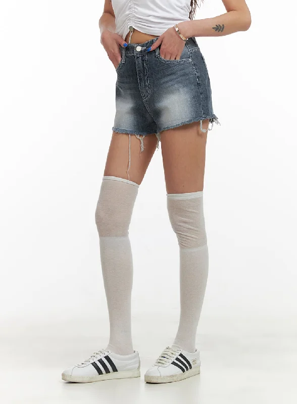 destroyed-hem-denim-shorts-cy431