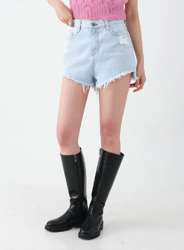 distressed-raw-hem-denim-shorts-ca27