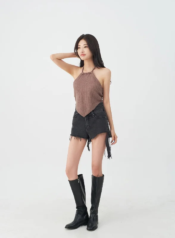 double-buttoned-distressed-black-shorts-ij23