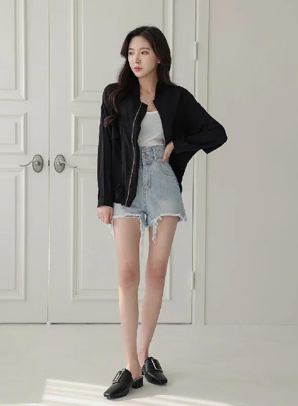 high-waisted-distressed-denim-shorts-ia11