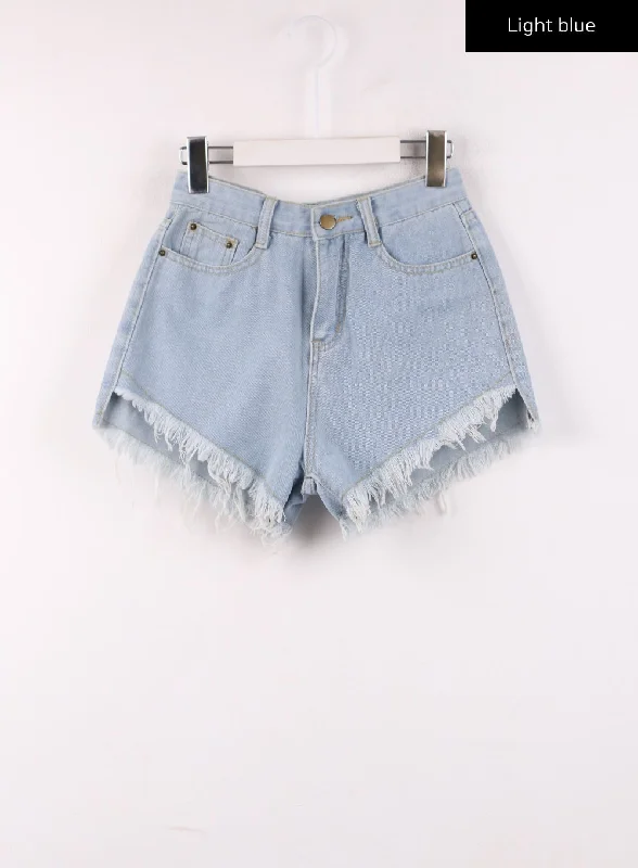 mid-waist-ripped-denim-shorts-ij430