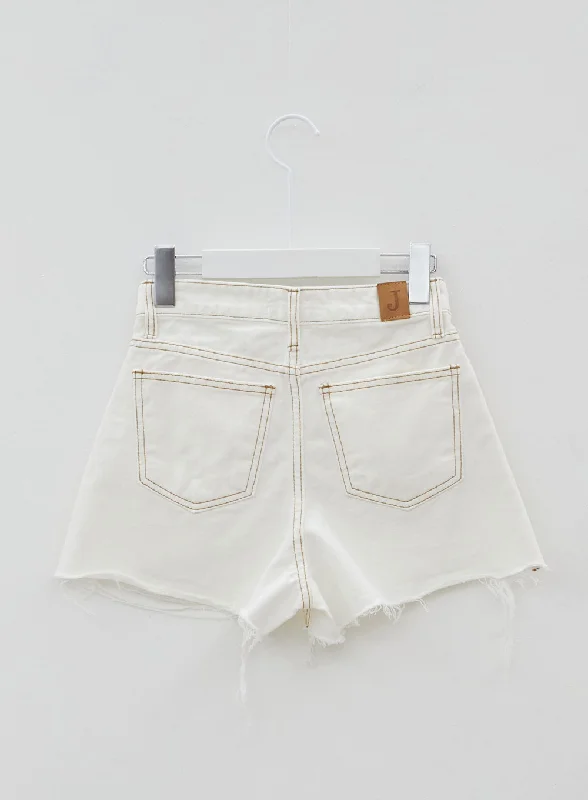 vintage-style-distressed-shorts-ij27