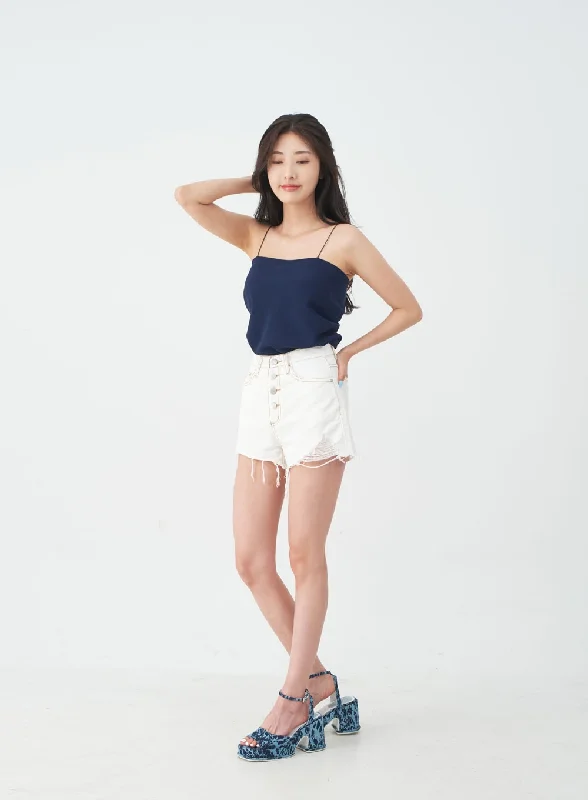 vintage-style-distressed-shorts-ij27