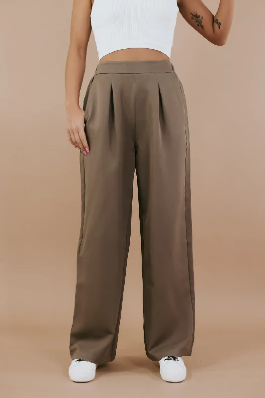 Pretty in Pleats Wide Leg Pants, Mocha