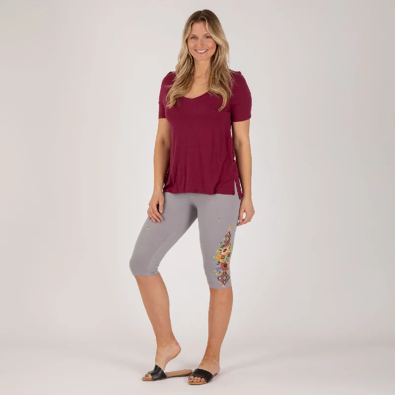 95446-embroidered-stretch-capris