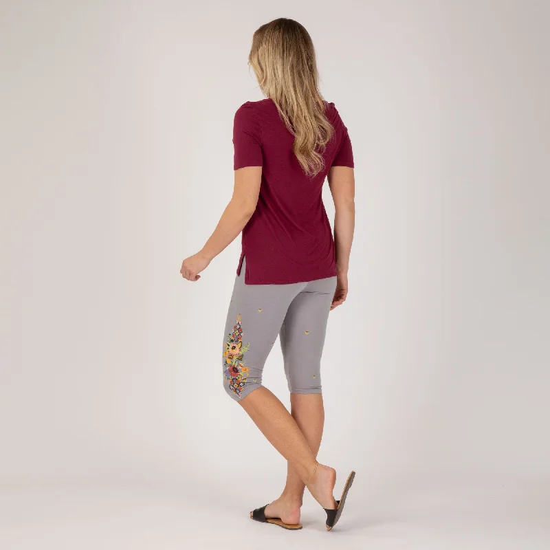 95446-embroidered-stretch-capris