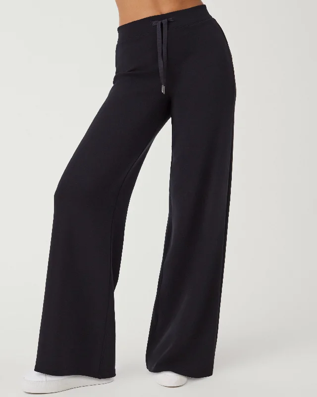 airessentials-wide-leg-pant