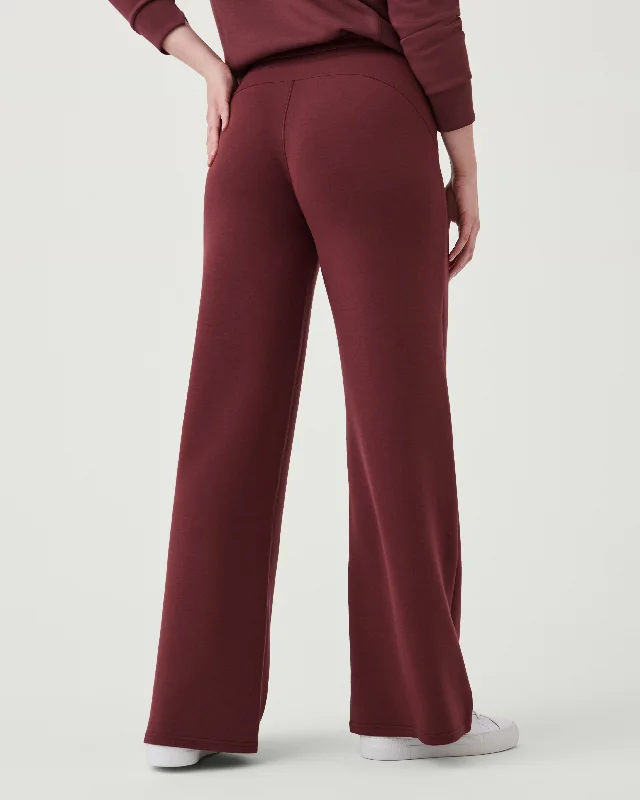 airessentials-wide-leg-pant