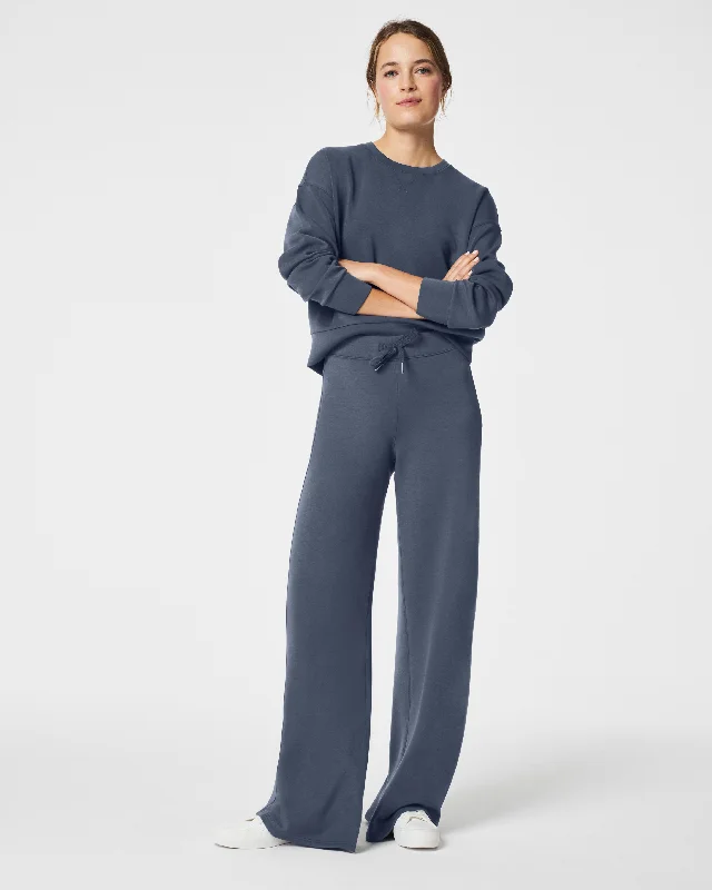 airessentials-wide-leg-pant