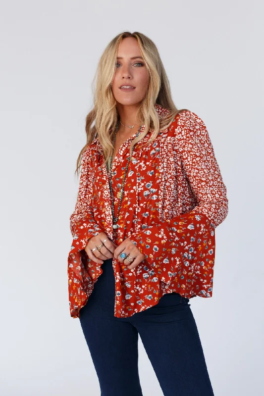 bella-bloom-floral-print-top-rust