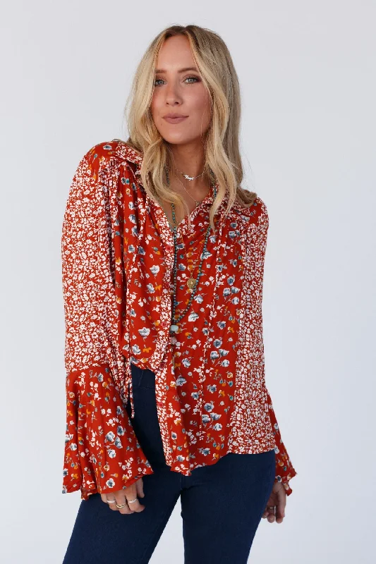 bella-bloom-floral-print-top-rust