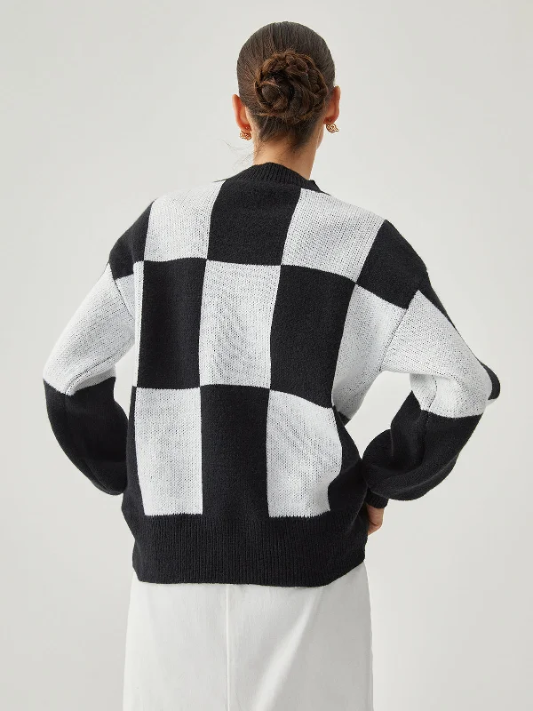 checkered-contrast-color-crew-neck-sweater