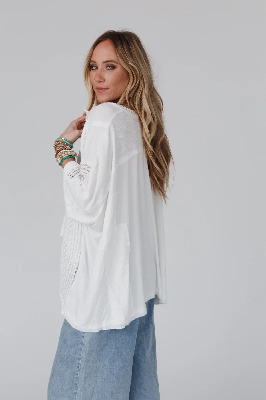 city-drifter-oversized-contrast-top-ivory