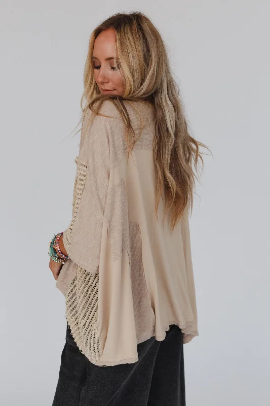 city-drifter-oversized-contrast-top-taupe