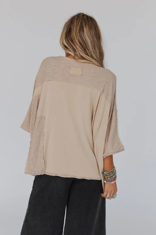 city-drifter-oversized-contrast-top-taupe