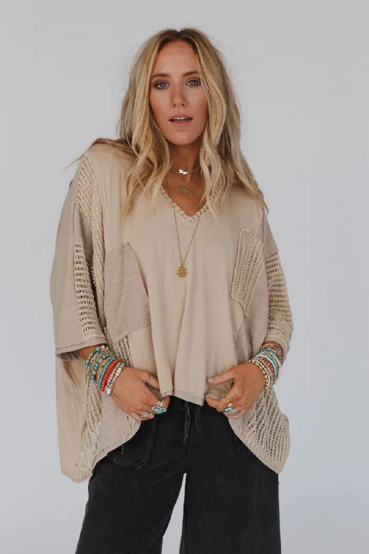 city-drifter-oversized-contrast-top-taupe