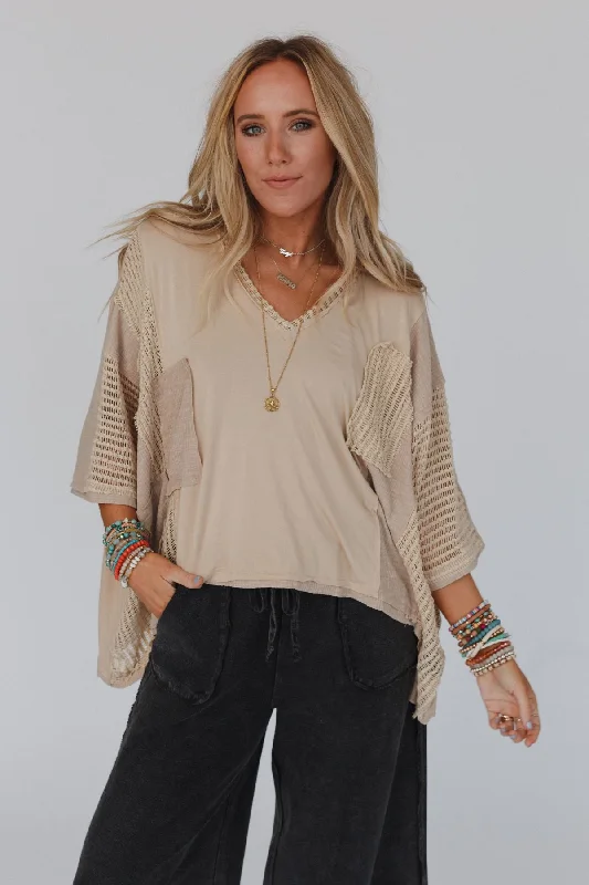 city-drifter-oversized-contrast-top-taupe