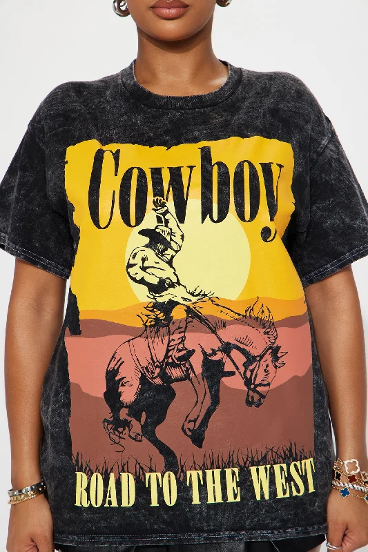 cowboy-ride-til-sunset-washed-tee-black-wash