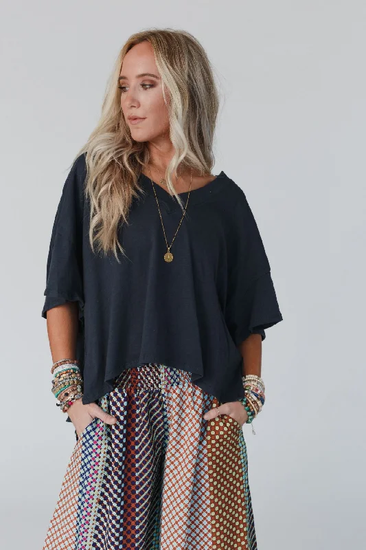 cozy-oversized-slub-v-neck-top-navy