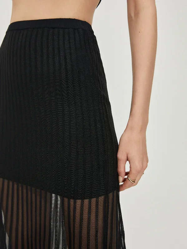 elegant-knit-midi-skirt