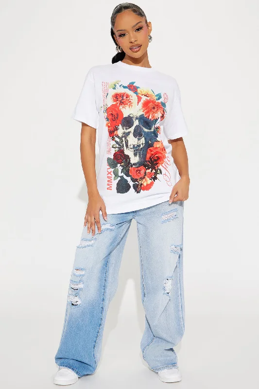 flourish-skull-graphic-tee-white