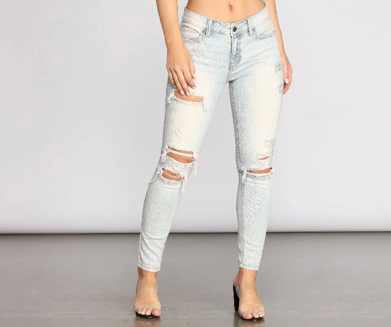 josie-mid-rise-destructed-jeans-066020059999