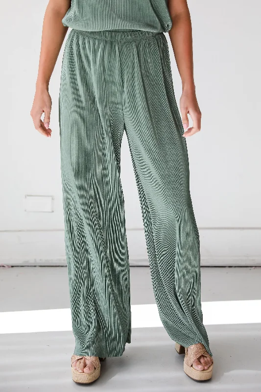 lovely-perspective-sage-plisse-pants