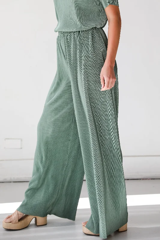 lovely-perspective-sage-plisse-pants