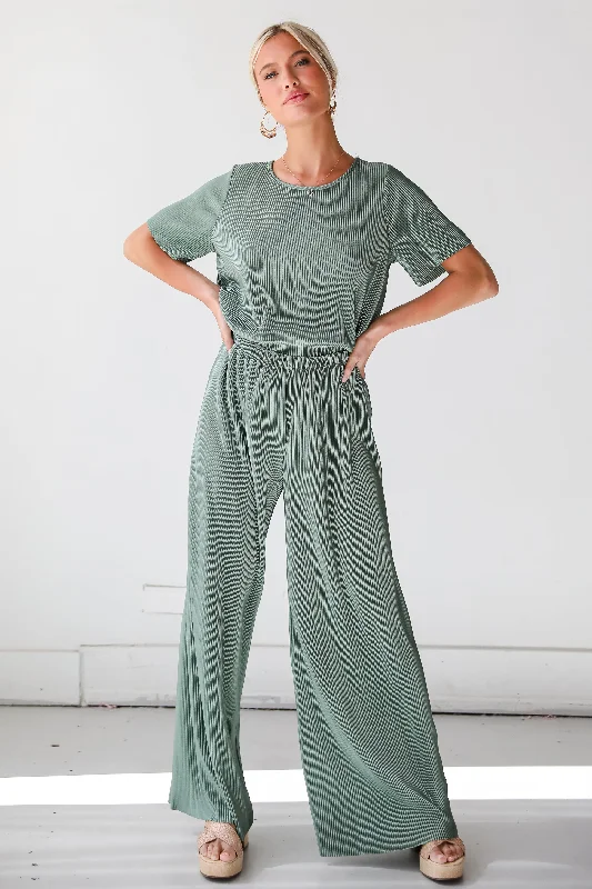 lovely-perspective-sage-plisse-pants