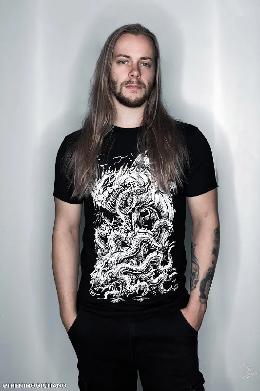 megalodon-vs-the-kraken-t-shirt